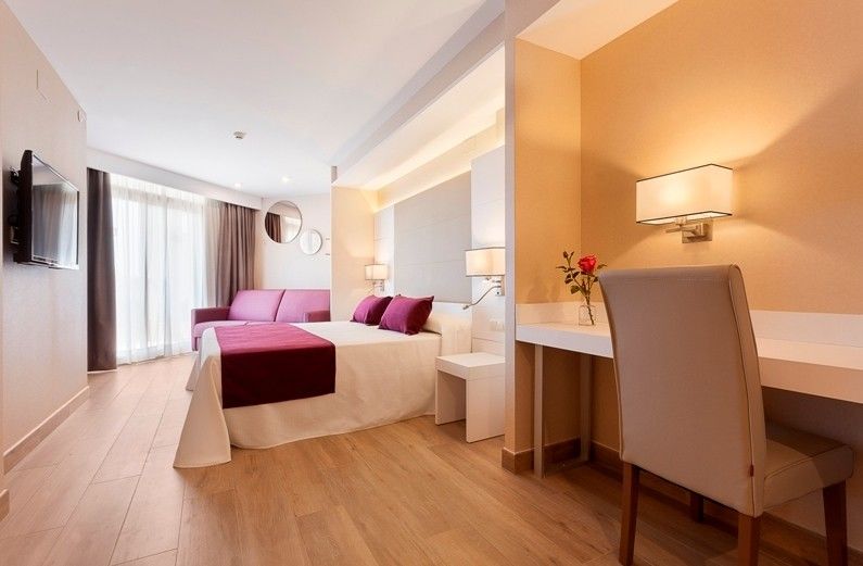 Beverly Park & 4* Blanes